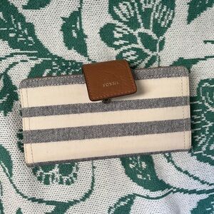 Fossil Brown and Cream Key Card Holder
